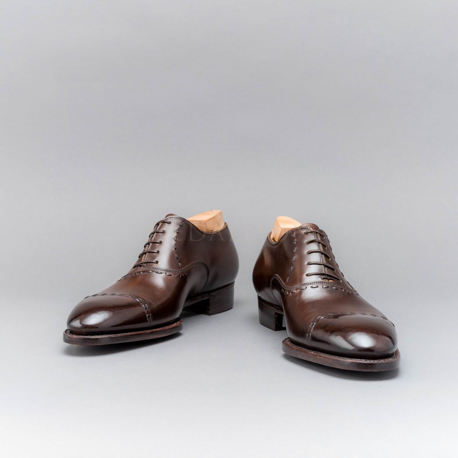 Ricardo Bestetti, Plain Oxford, Italy – Medallion Shoes